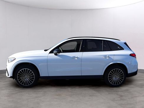 Used 2026 Mercedes-Benz GLC 300 4MATIC image 4