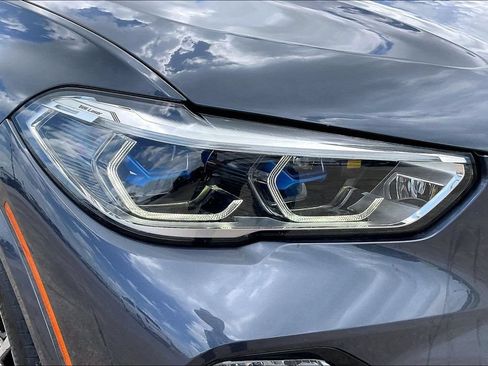 Used 2019 BMW X5 xDrive50i w/ M Sport Package AWD/4WD image 33