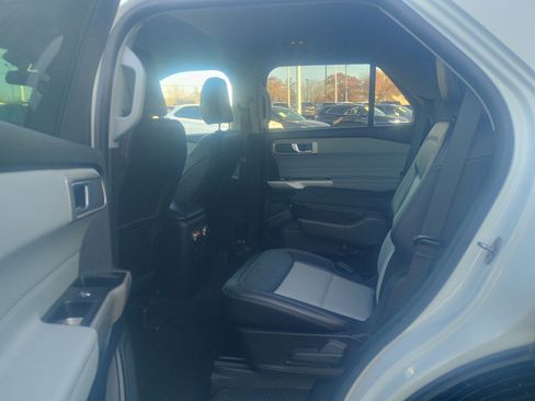 Certified 2023 Ford Explorer XLT w/ Equipment Group 202A image 21
