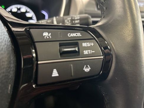 Certified 2023 Honda Pilot Touring image 30