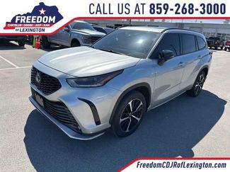 Used 2021 Toyota Highlander XSE video 1
