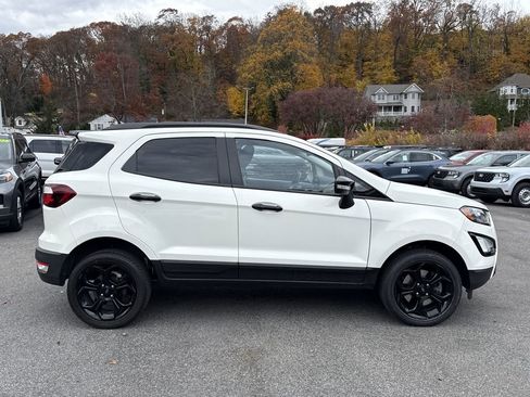 Used 2022 Ford EcoSport SES image 3