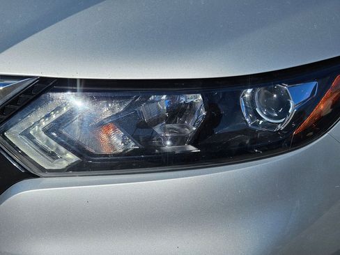 Used 2021 Nissan Rogue Sport S AWD/4WD image 10