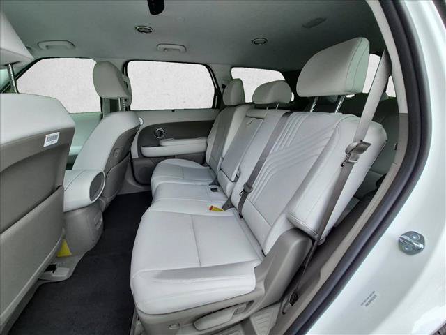 New 2027 Hyundai Palisade SEL FWD image 16