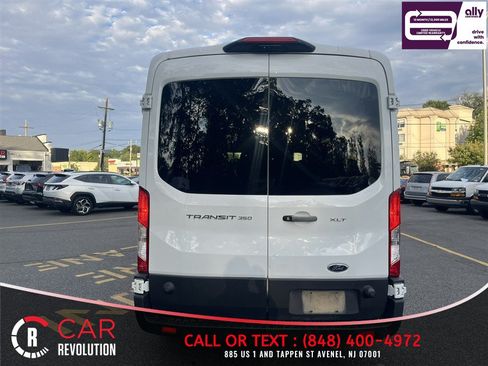 Used 2024 Ford Transit 350 XLT RWD image 6