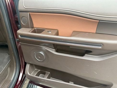 Used 2023 Ford Expedition Max King Ranch image 32