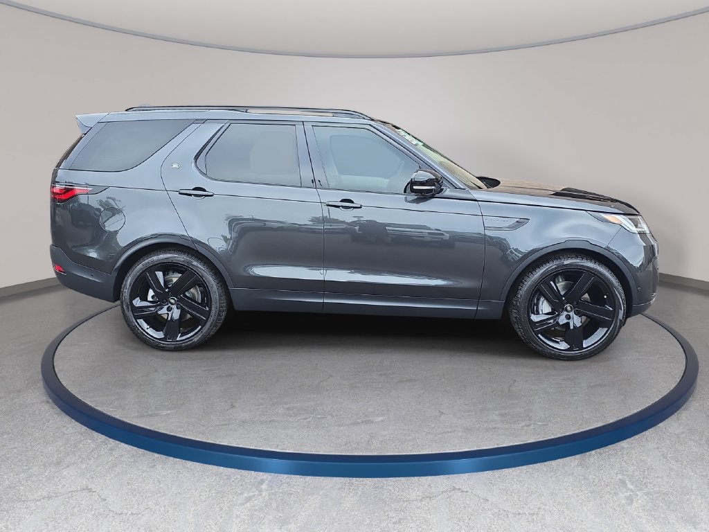 New 2026 Land Rover Discovery S AWD/4WD image 4