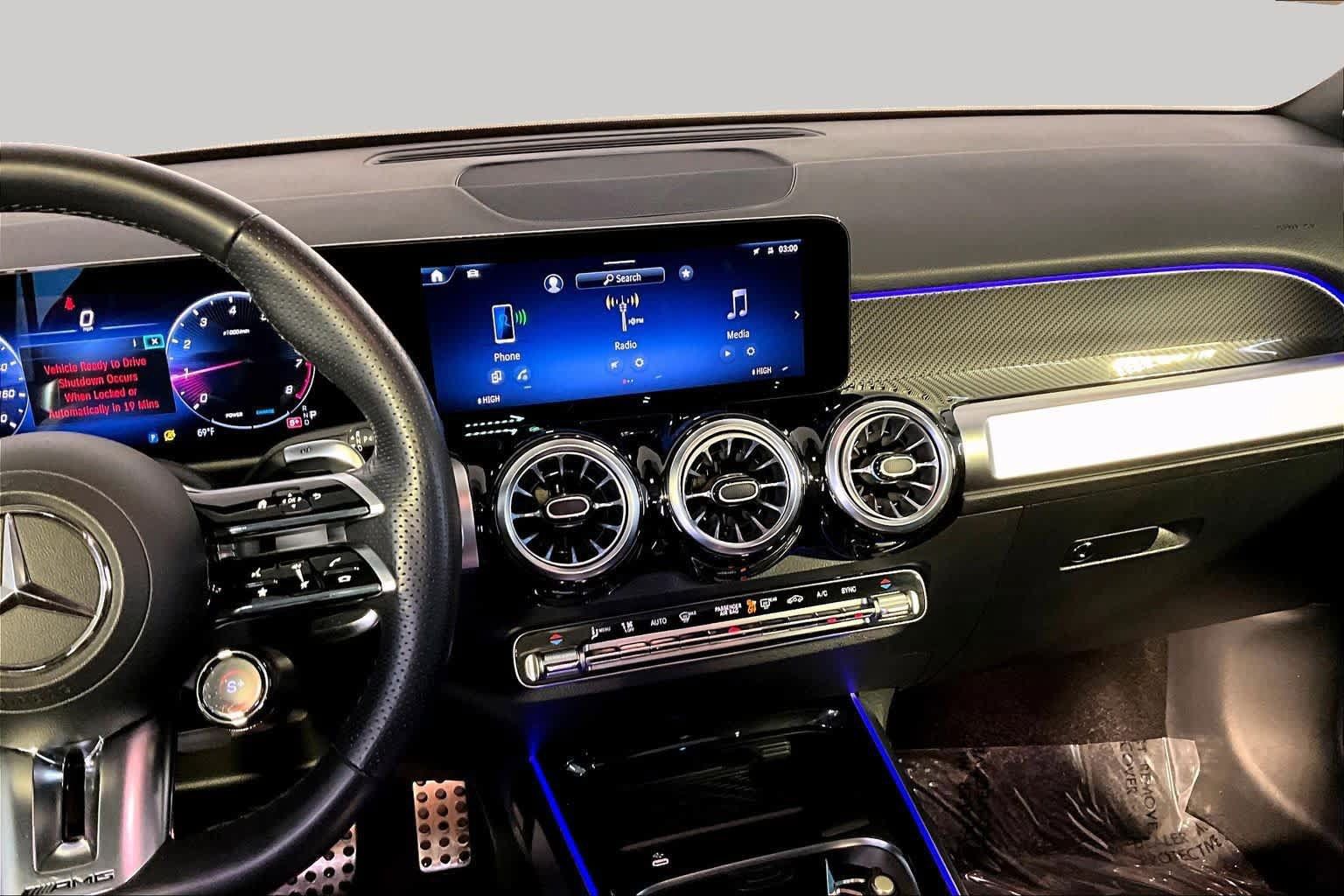 Certified 2025 Mercedes-Benz GLB 35 AMG 4MATIC image 7