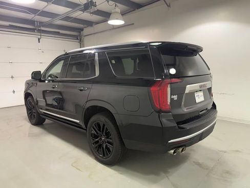 Used 2023 GMC Yukon Denali AWD/4WD image 5