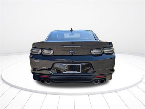 Used 2021 Chevrolet Camaro LT w/ 1LE Track Performance Package image 12