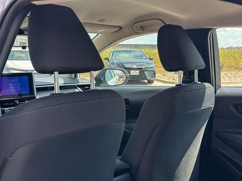 Used 2025 Toyota Corolla LE FWD image 17