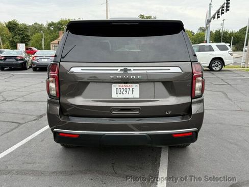 Used 2021 Chevrolet Tahoe LT w/ Signature Plus Package w/ LT Signature Package image 12