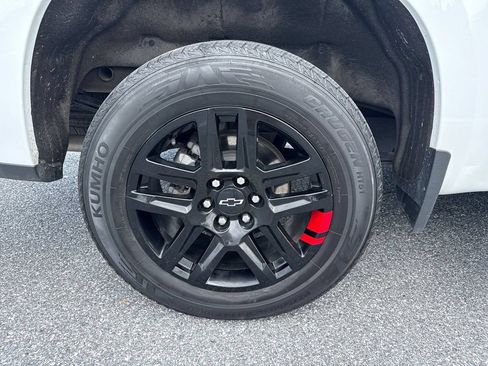 Used 2023 Chevrolet Silverado 1500 RST w/ Redline Edition AWD/4WD image 32