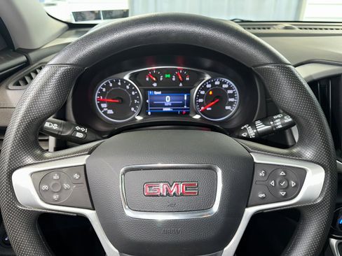 Certified 2022 GMC Terrain SLE w/ Driver Convenience Package image 11