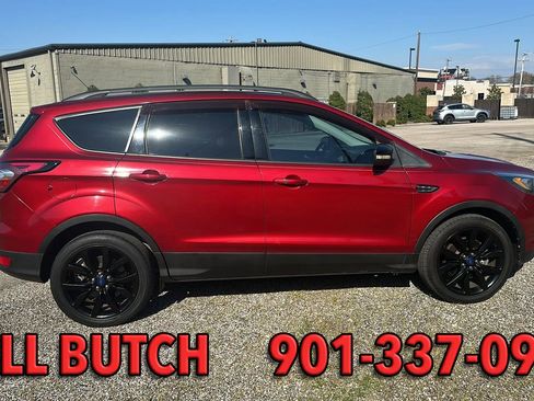 Used 2017 Ford Escape Titanium image 5