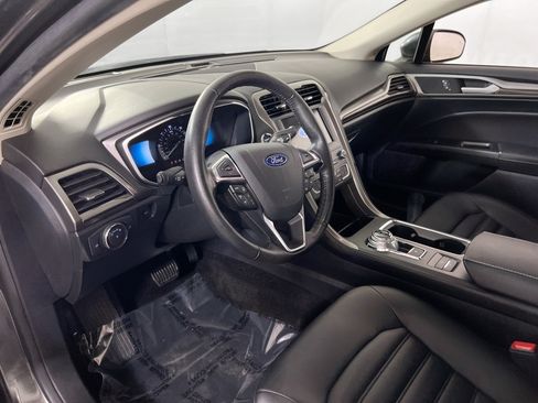 Used 2020 Ford Fusion SEL FWD image 9