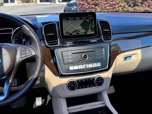 Used 2016 Mercedes-Benz GLE 350 4MATIC image 7