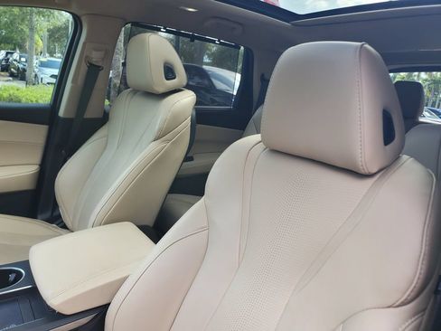 Used 2025 Acura MDX FWD w/ Technology Package image 18