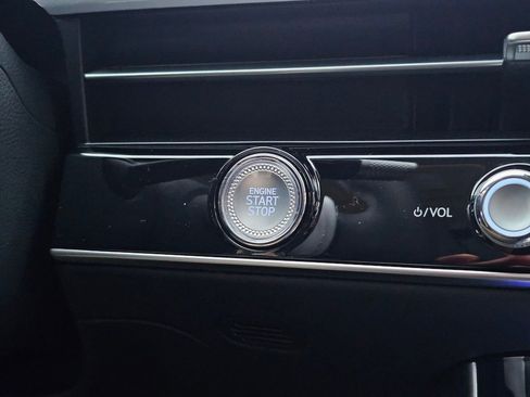 New 2026 Genesis GV70 2.5T Advanced image 17