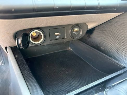 Used 2022 Hyundai Elantra SEL w/ Preferred Accessory Package FWD image 25