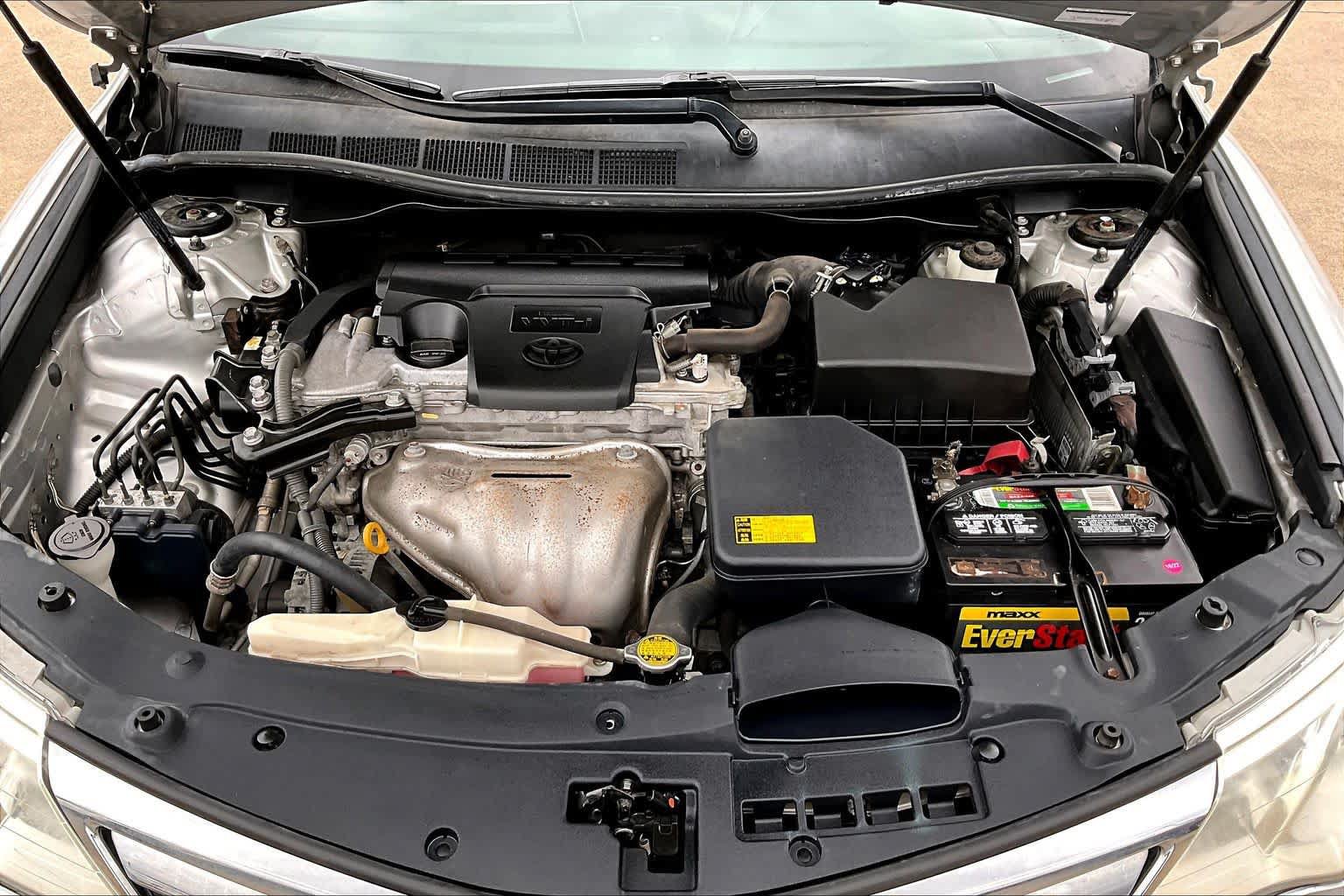 Used 2012 Toyota Camry LE FWD image 31