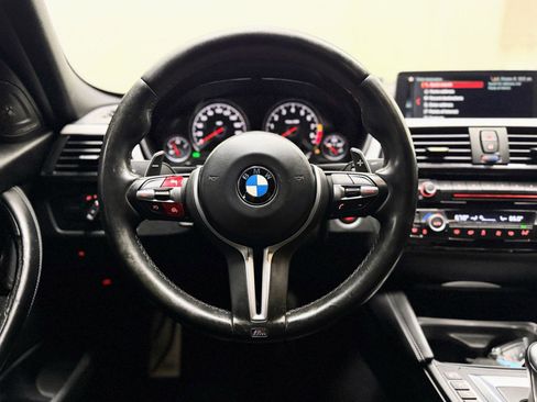 Used 2018 BMW M3 image 19