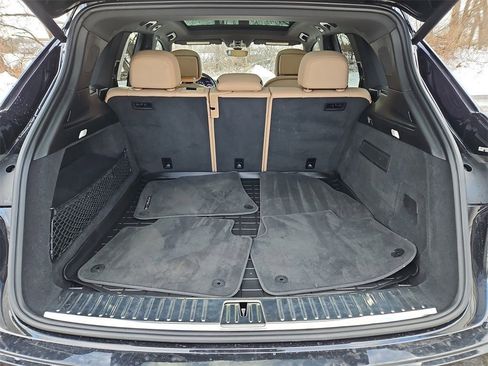Certified 2022 Porsche Cayenne image 37