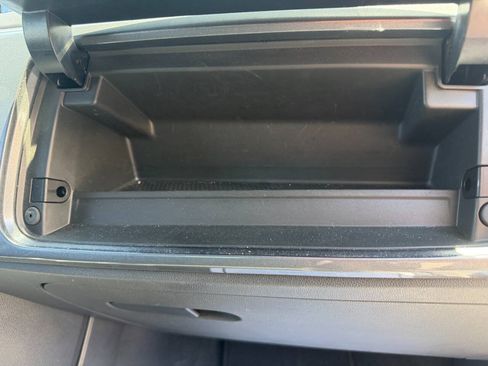 Used 2014 Volkswagen Beetle TDI FWD image 40