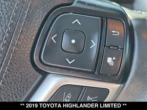 Used 2019 Toyota Highlander Limited AWD/4WD image 7