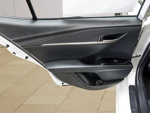 Certified 2025 Toyota Camry SE image 21