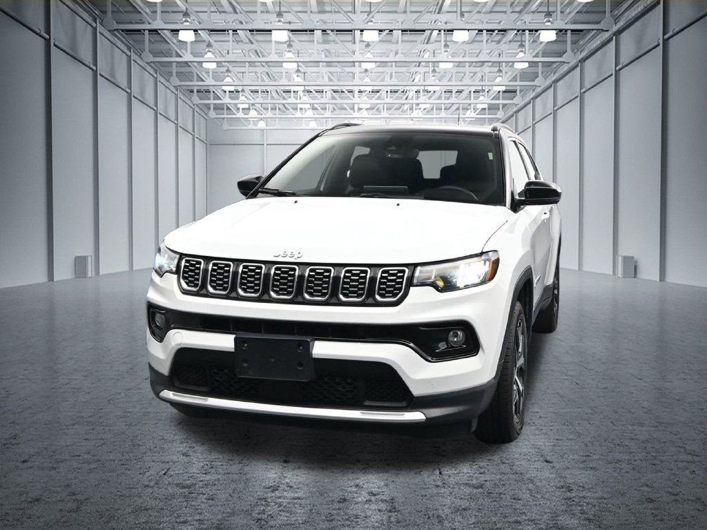 Used 2025 Jeep Compass Limited AWD/4WD image 2