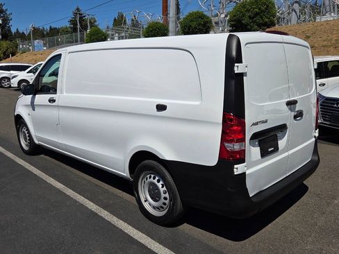 Used 2020 Mercedes-Benz Metris image 5