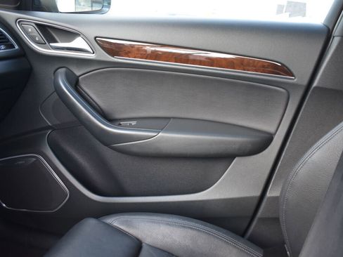 Used 2017 Audi Q3 2.0T Prestige w/ Prestige Package image 25