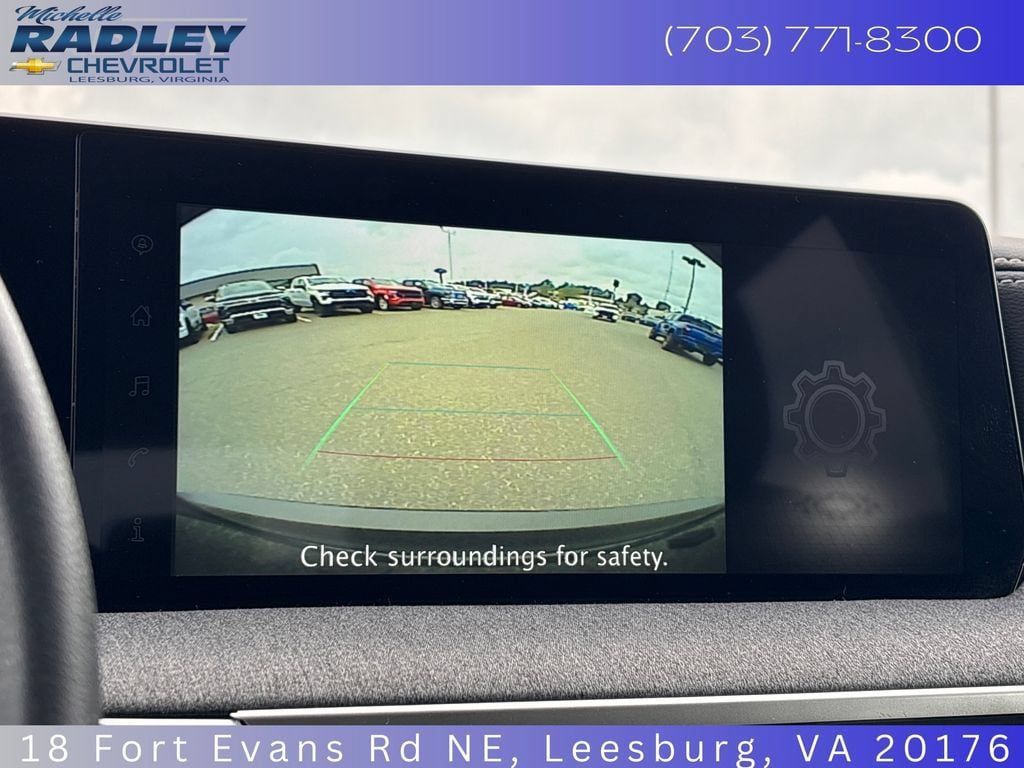 Used 2025 Nissan Kicks SV AWD/4WD image 10