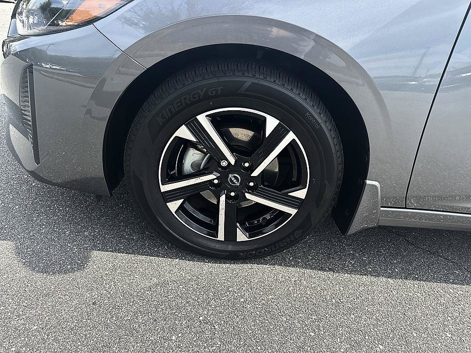 Certified 2025 Nissan Sentra SV w/ All-Weather Package FWD image 9