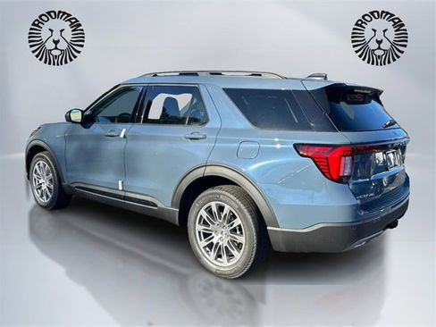 New 2026 Ford Explorer Active image 7