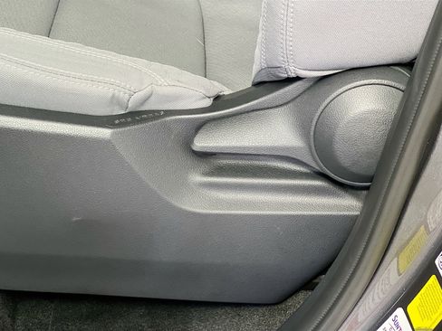 Used 2024 Toyota Tundra SR5 w/ SR5 Convenience Package image 15