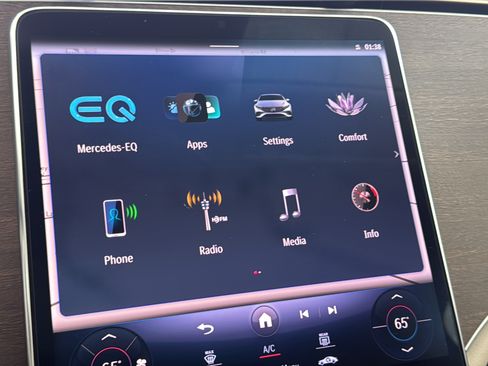 Certified 2022 Mercedes-Benz EQS 450+ Sedan image 34