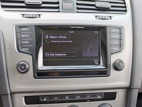 Used 2015 Volkswagen Golf TDI SE FWD image 23