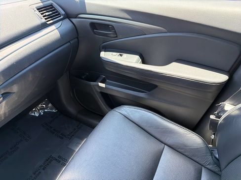 Used 2023 Honda Passport EX-L image 30