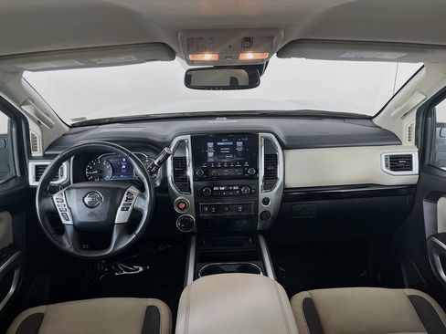 Used 2021 Nissan Titan SV w/ SV Convenience Package AWD/4WD image 12
