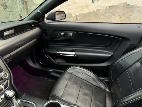 Used 2019 Ford Mustang GT Premium w/ Equipment Group 401A RWD image 16