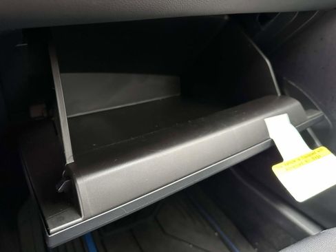 Used 2023 Toyota Corolla LE w/ Carpet Mat Package (TMS) image 27