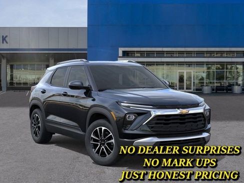 New 2026 Chevrolet TrailBlazer LT w/ Driver Confidence Package FWD image 7