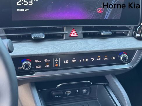 New 2025 Kia Sportage X-Line Prestige image 16