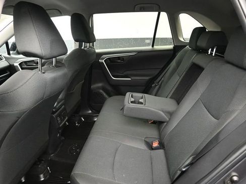 Certified 2023 Toyota RAV4 LE image 28