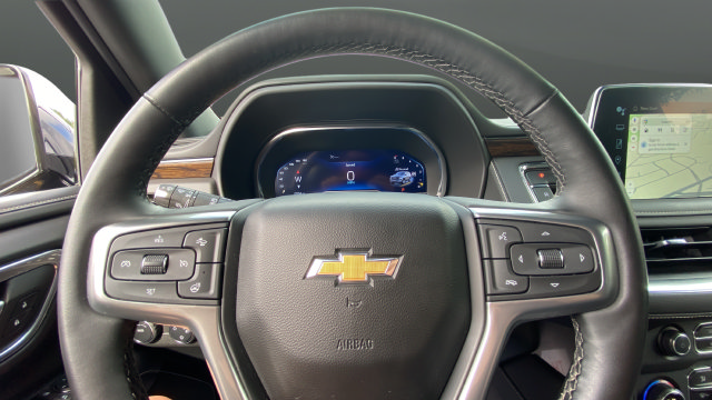 Used 2024 Chevrolet Tahoe Premier AWD/4WD image 16