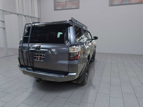 Used 2022 Toyota 4Runner SR5 w/ TRD Black Wheel Package (TMS) AWD/4WD image 8