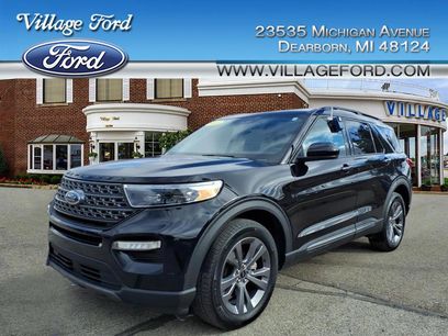 Certified 2023 Ford Explorer XLT w/ Equipment Group 202A