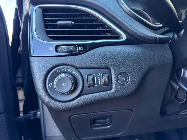 Used 2023 Jeep Cherokee Altitude Lux AWD/4WD image 18